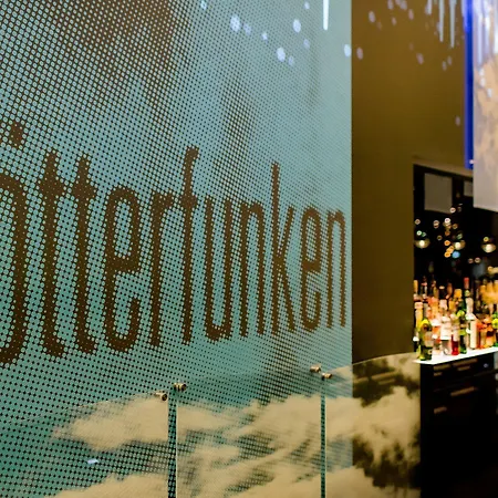 One Bonn-beethoven 3*