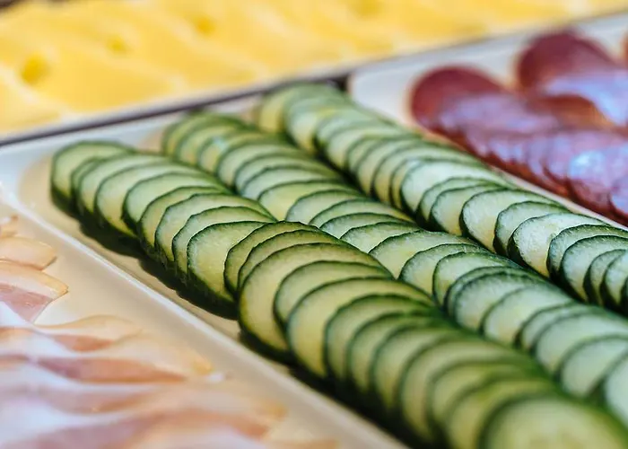 One Bonn-beethoven 3*