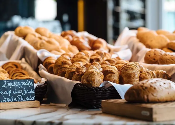 One Bonn-beethoven 3*